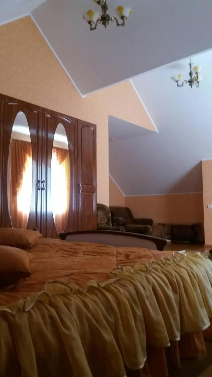 Hotel Tropicana Svitlovods'k Luaran gambar